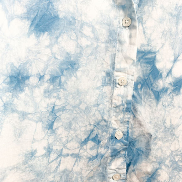 NWT Thread & Supply Short Sleeve Button-Up Blue & White Tie Dye - Picture 6 of 10